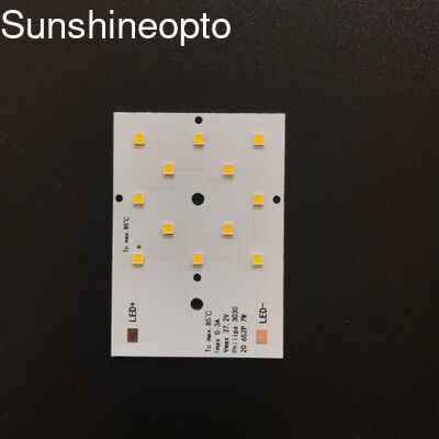 Scheda PCB personalizzata da 7 W SMD 3030 LED con spessore di 1,5 mm e dimensioni 50x70 mm
