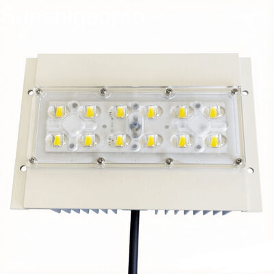 Modulo per illuminazione stradale a LED da 60W 7070 con lente ottica da 158×103 gradi e PCB in alluminio per illuminazione stradale