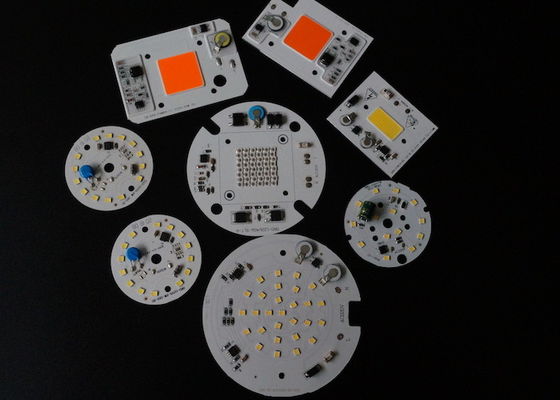 Modulo senza conducente LED COB ad alta potenza da 50 W con ingresso AC220V e angolo di visione di 140 gradi per luci di crescita